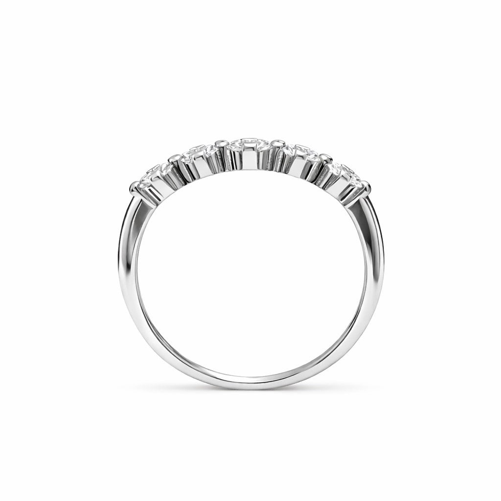 טבעת 5 יהלומי אובל בזהב לבן