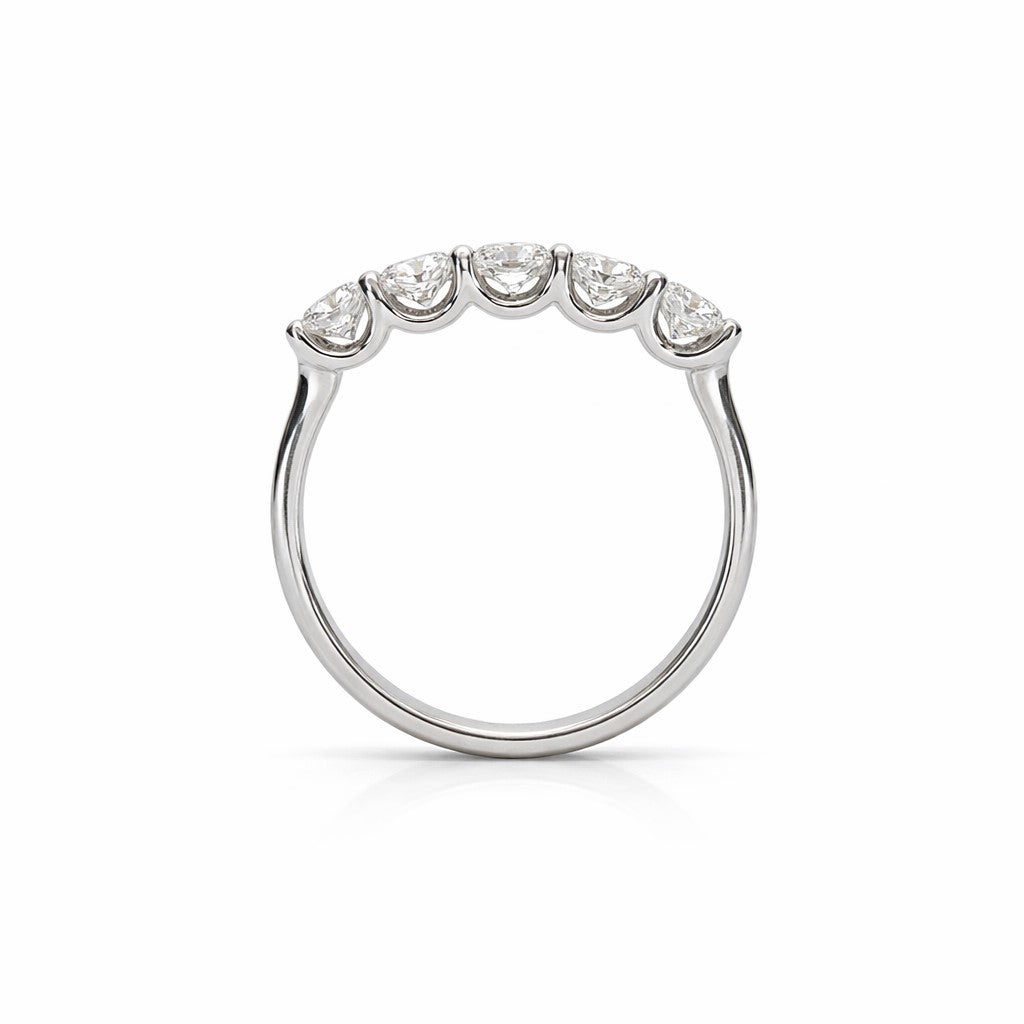 טבעת חמשה יהלומים קשתות זהב לבן