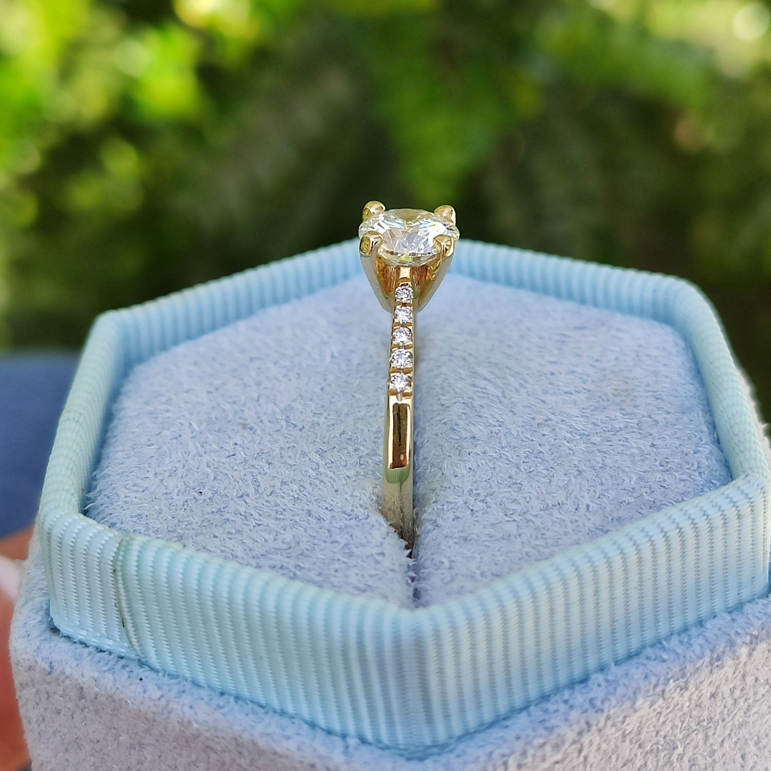 טבעת אירוסין "אנדריאה" זהב צהוב