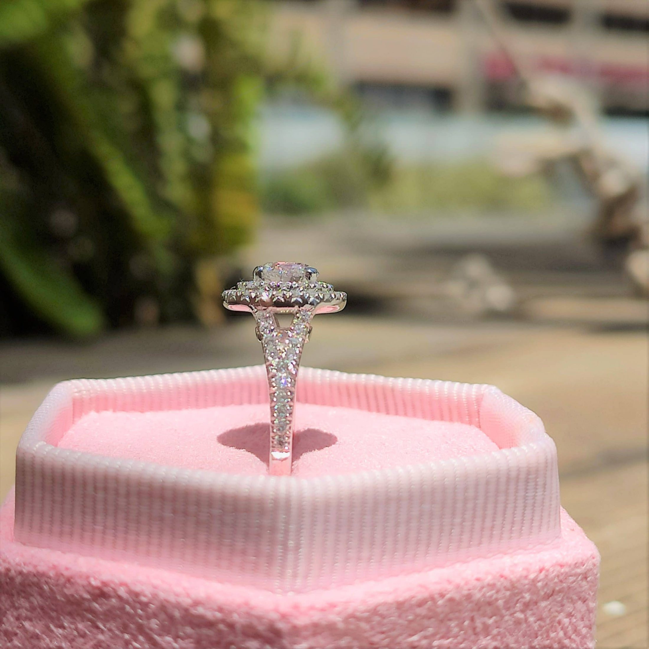 טבעת אירוסין "קפרי" זהב לבן