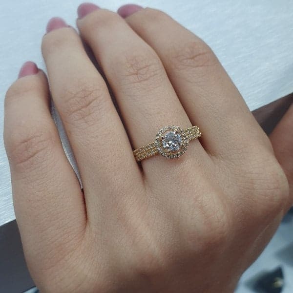 טבעת אירוסין "ונסה" זהב צהוב