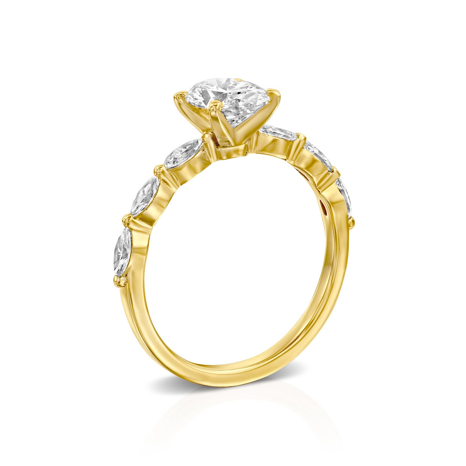 טבעת יהלומי מעבדה זואי משובצת אובל ויהלומי מרקיזה