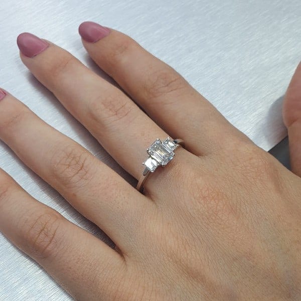 טבעת יהלומים "טינה" זהב צהוב