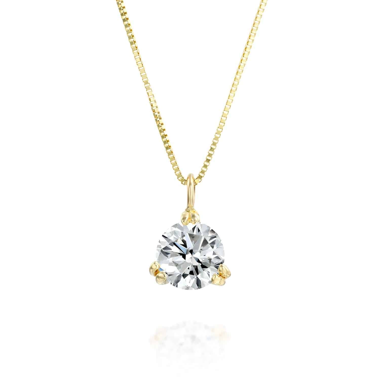 תליון יהלום "סוליטר 3 שיניים" זהב צהוב