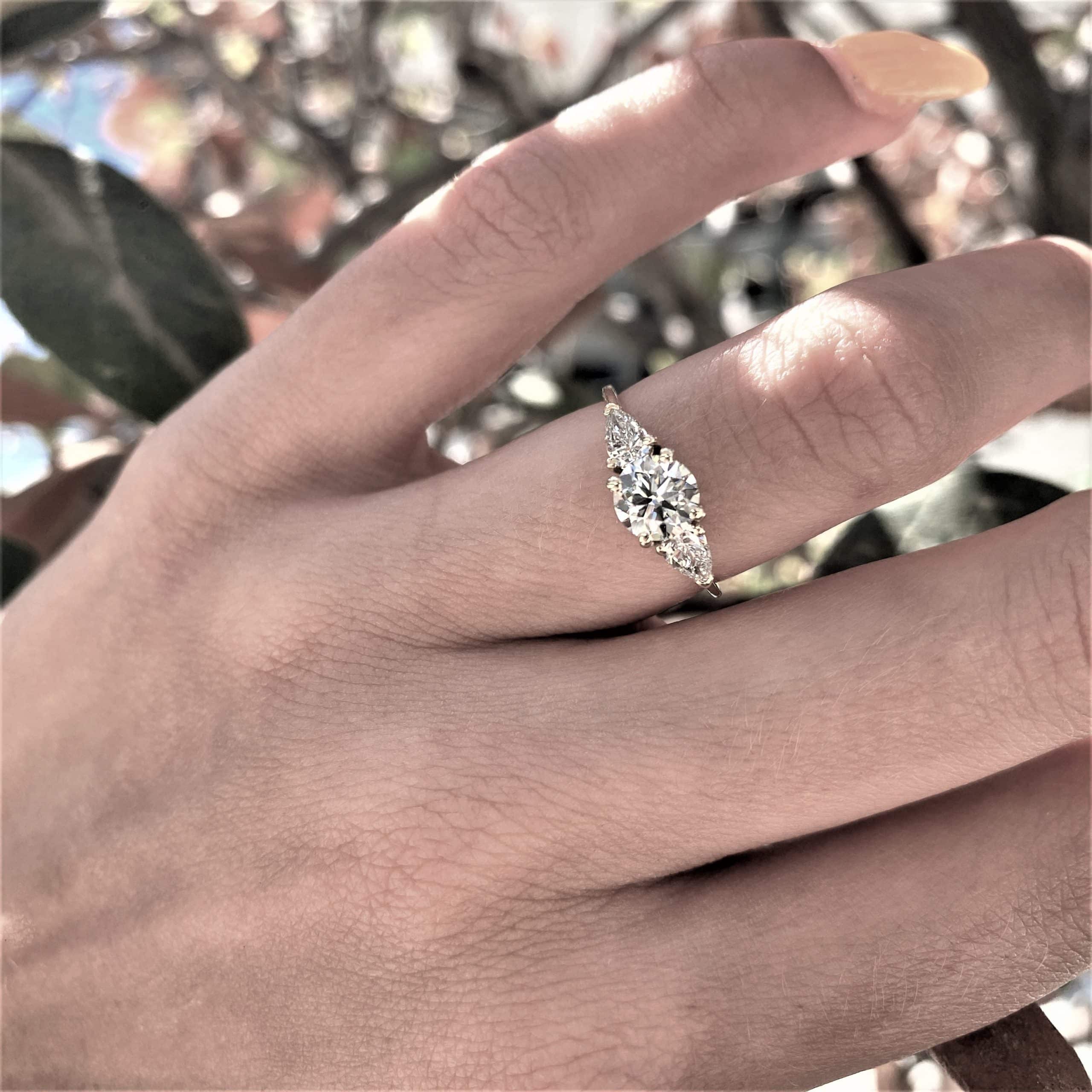 טבעת יהלומים "גלוריה" זהב לבן