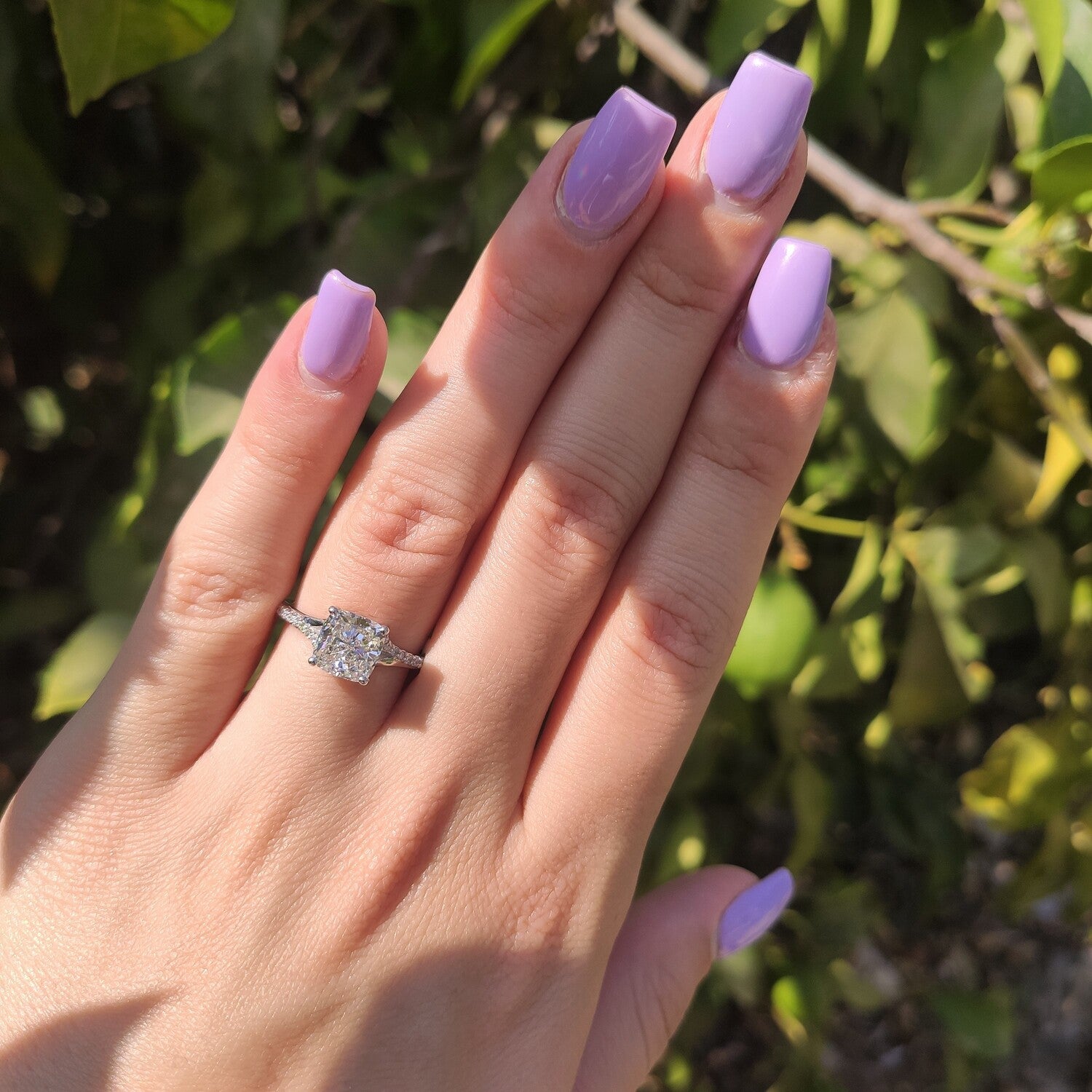 טבעת יהלומים ג'סיקה זהב לבן בשיבוץ cushion