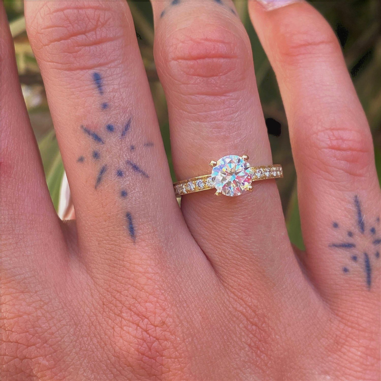 טבעת אירוסין "לנה" זהב צהוב