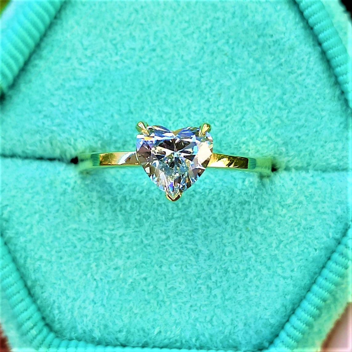 טבעת אירוסין "לב" זהב צהוב