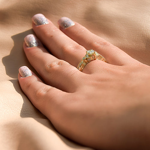 טבעת אירוסין אינס יהלום מעבדה בעיצוב וינטג מזהב צהוב יוקרתי