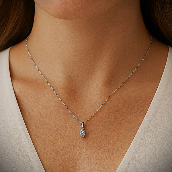 שרשרת יהלום מעבדה סוליטר מרקיזה 1 קראט מוארכת בזהב לבן