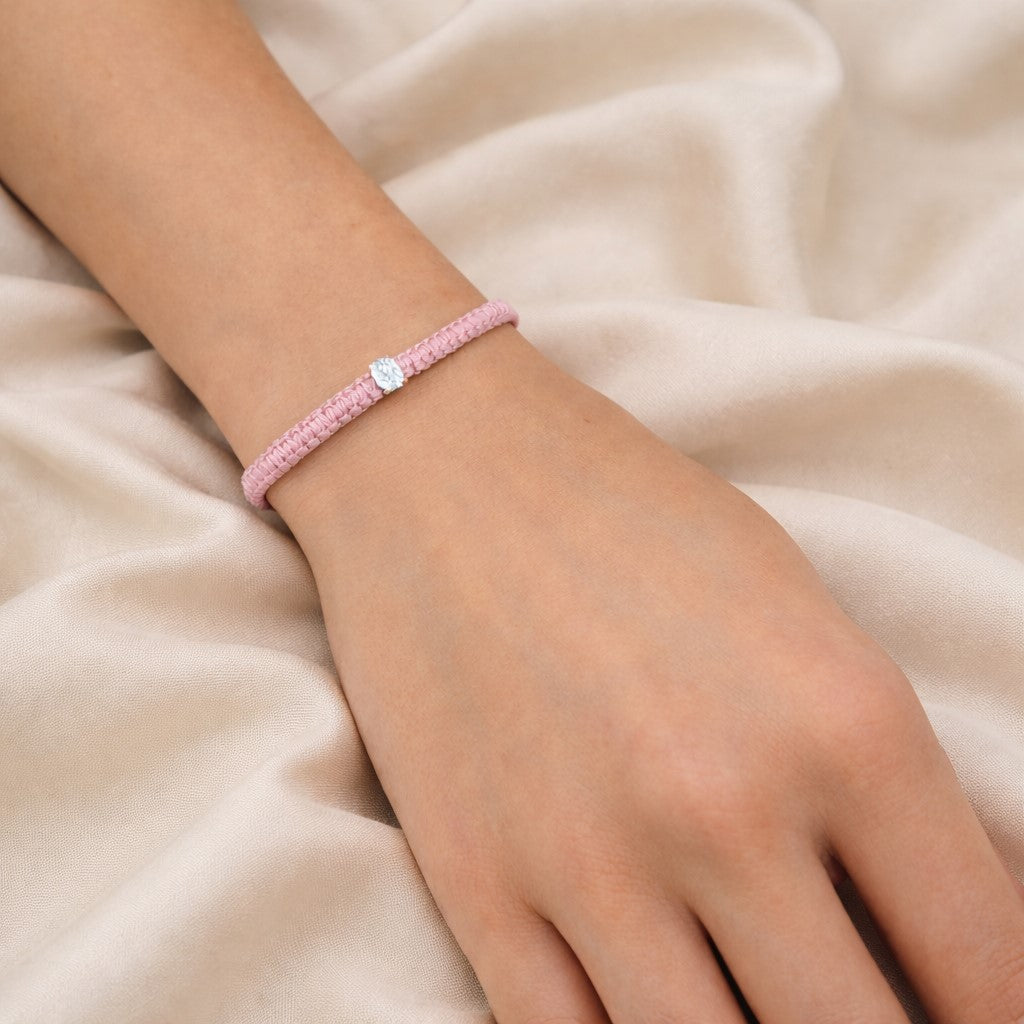 צמיד חוט ורוד לאישה עם יהלום מעבדה אובל