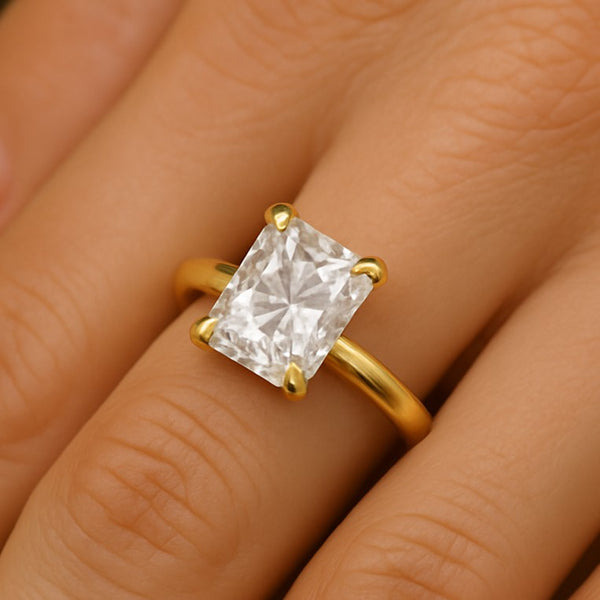 טבעת סוליטר דקה ועדינה המשובצת יהלום 5 קראט רדיאנט מהמם