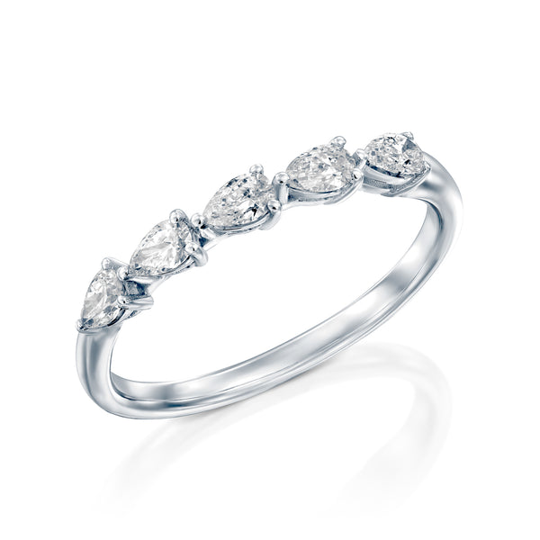 טבעת שורה מזהב לבן 5 יהלומי מעבדה מושלמים בצורת טיפה