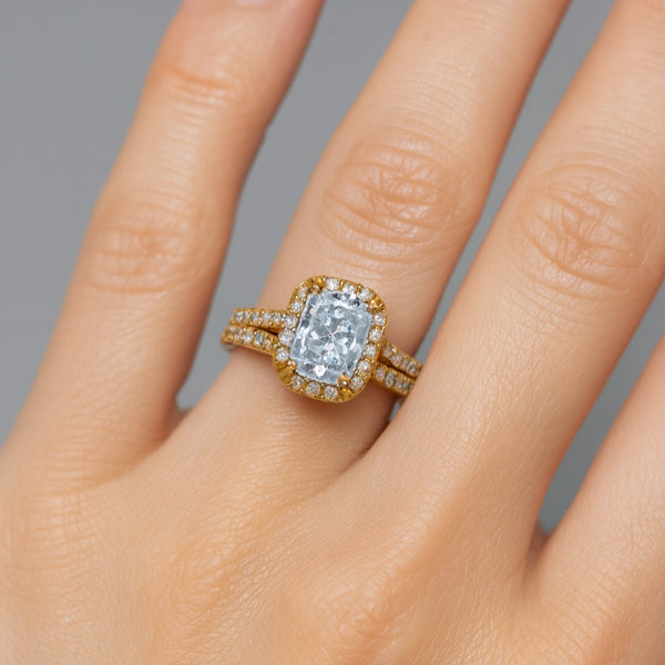 טבעת אירוסין פרנצסקה קושיין יהלום מעבדה בזהב צהוב