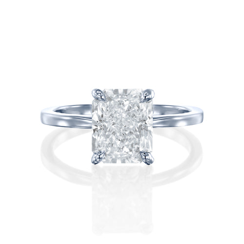 טבעת רדיאנט זהב לבן עם יהלום מעבדה בחיתוך מלבן קלאסי