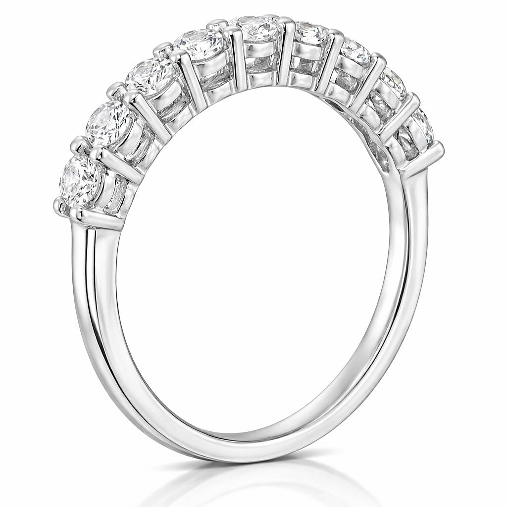 טבעת 9 אובלים מעבדה מזהב לבן בעיצוב שורה קלאסי