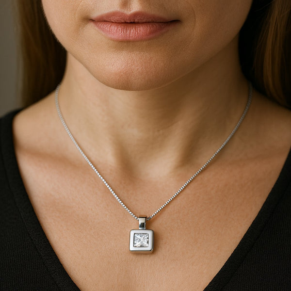 שרשרת יהלום מעבדה 1 קראט סוליטר בצורת פרינסס מרובע זהב לבן