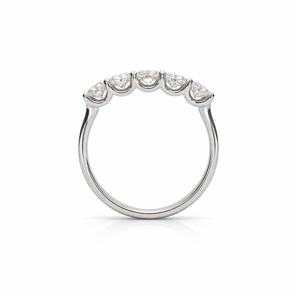 טבעת חמשה יהלומים קשתות זהב לבן