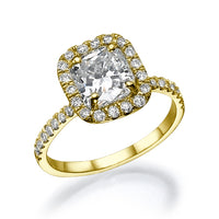 טבעת קושיין זהב צהוב עם יהלום מעבדה