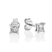 עגילי פרינסס מזהב לבן צמודים לאוזן משובצי יהלומי מעבדה מרובעים