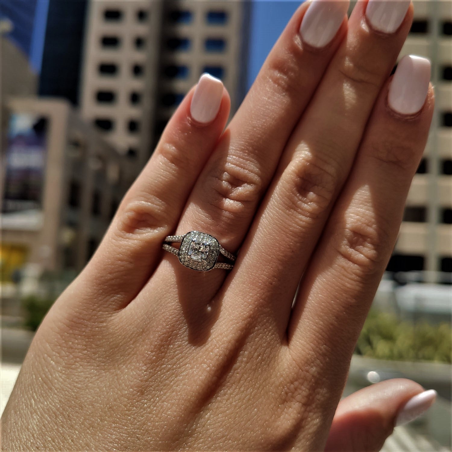 טבעת אירוסין "אלכסיס" זהב לבן