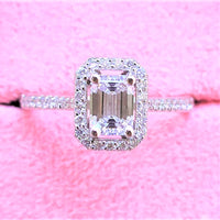 טבעת "אנסטסיה" יהלום אמרלד זהב לבן