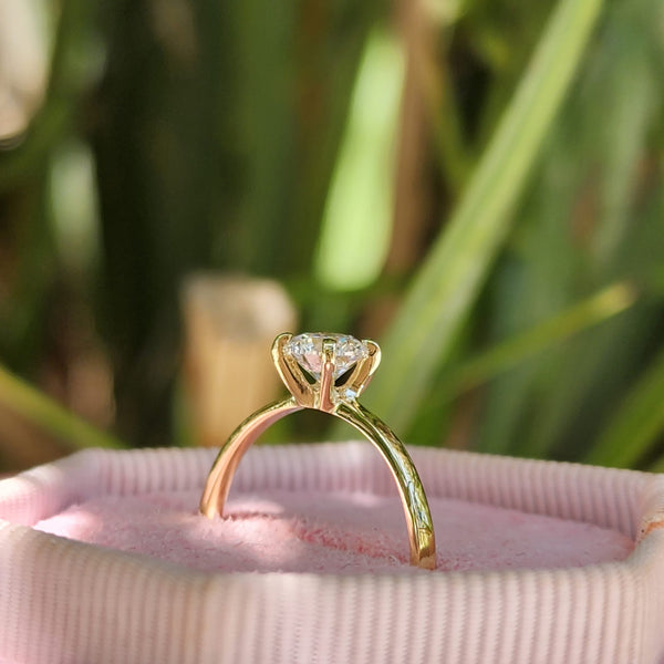 טבעת אירוסין "אנה" סוליטר זהב לבן