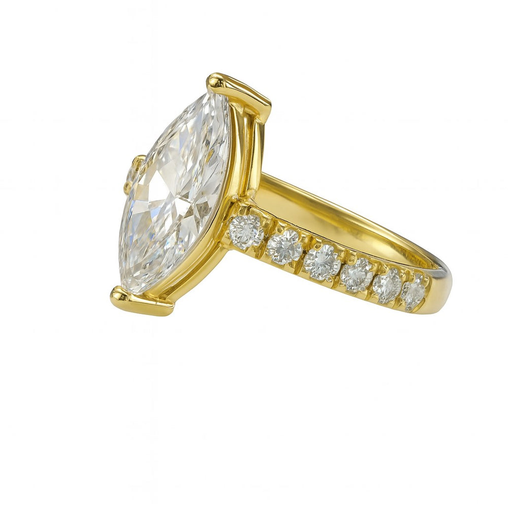 טבעת יהלום מרקיזה זהב צהוב משובצת יהלומים