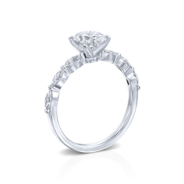 טבעת אירוסין זואי מזהב לבן בשיבוץ יהלומי אובל ומרקיזות