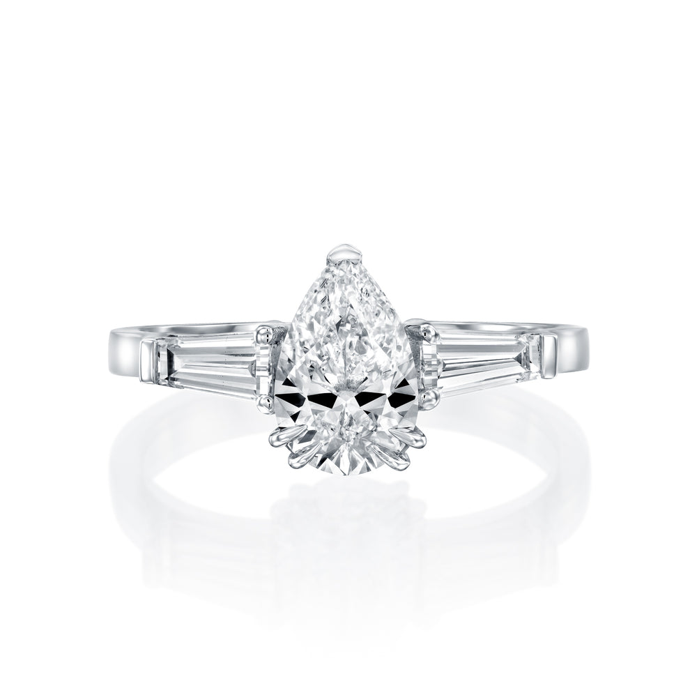 טבעת יהלום מעבדה טיפה ושני טייפרים