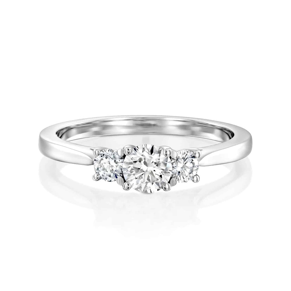 טבעת שלושה יהלומים "בר" זהב לבן