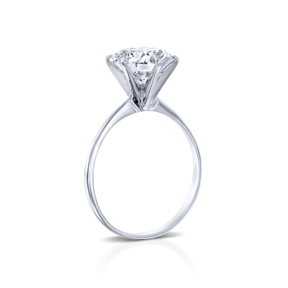 טבעת סוליטר "סשה" בשיבוץ יהלום מעבדה גדול מזהב לבן