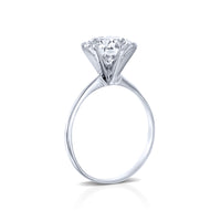 טבעת סוליטר "סשה" בשיבוץ יהלום מעבדה גדול מזהב לבן