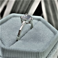 טבעת אירוסין "לב" זהב לבן