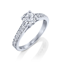 טבעת סול משובצת יהלומי מעבדה מזהב לבן לאירוסין