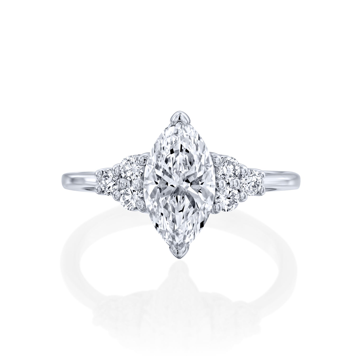 טבעת אירוסין ריילי מזהב לבן המשובצת יהלומי מעבדה בצורת מרקיזה