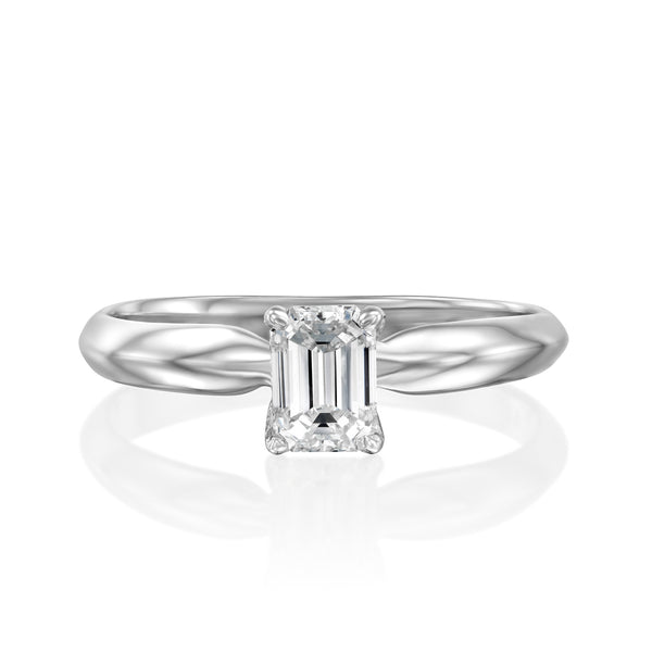 טבעת אירוסין "ברנדה אמרלד" זהב לבן