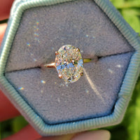 טבעת אירוסין ג'סי משובצת יהלומי מעבדה מזהב צהוב