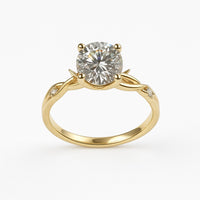 טבעת זהב צהוב 14K עם יהלום עגול וסגנון קוצים  מראה קלאסי עם טוויסט מודרני
