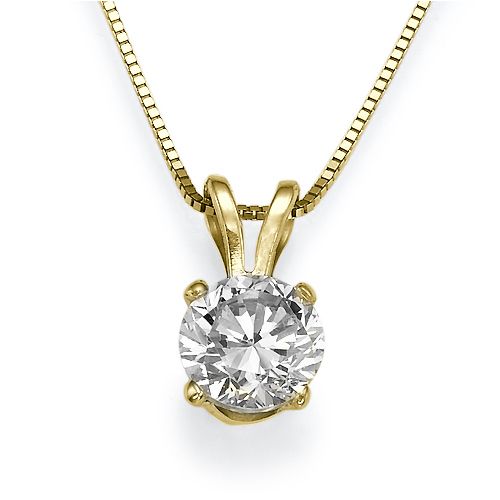 תליון יהלום סוליטר עגול בזהב צהוב עם נוכחות קלאסית ויוקרה על זמנית עדינה