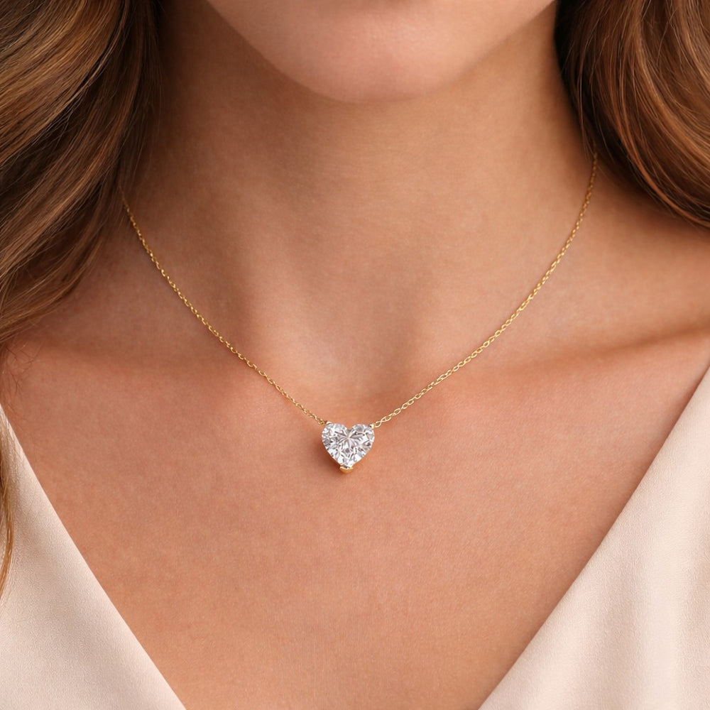 שרשרת יהלום לב מעבדה מרחפת מזהב צהוב